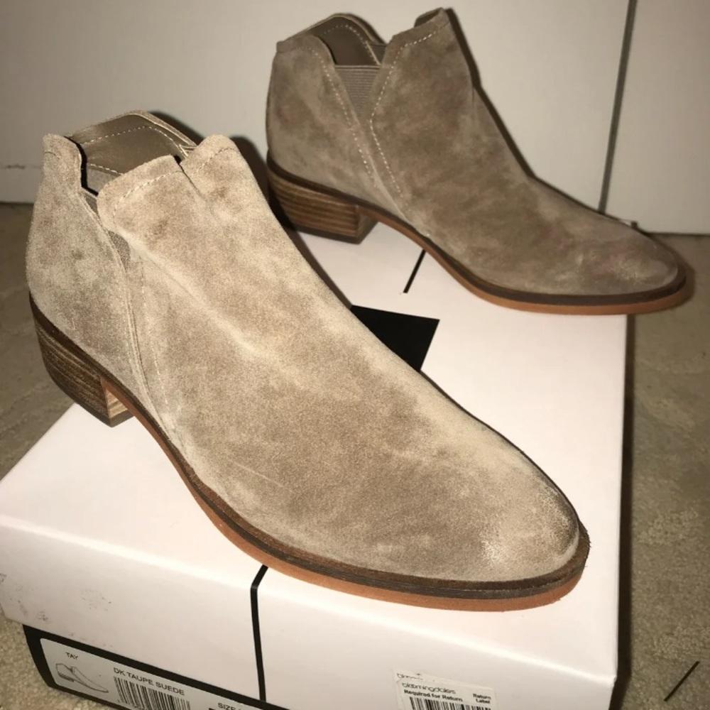 Brand New Dolce Vita Suede Ankle Booties